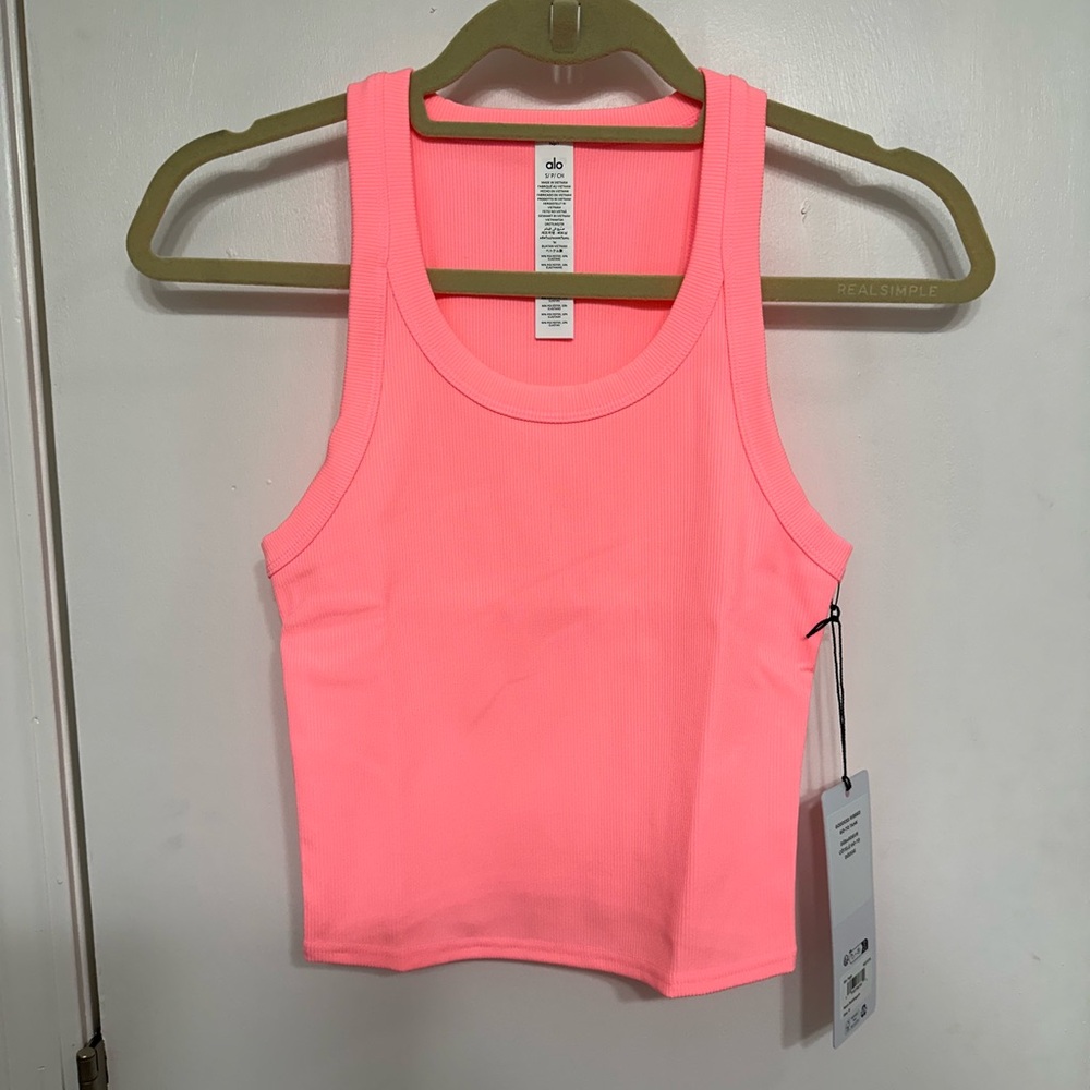 ALO Yoga Neon Bubblegum Goddess Tank